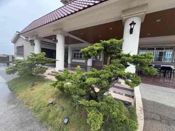 昊道書院：院門與主體建築